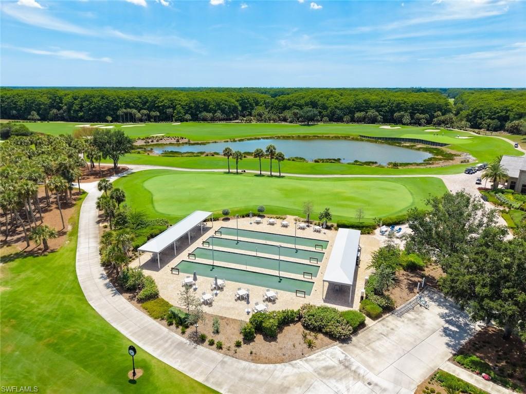TWIN EAGLES - Residential
