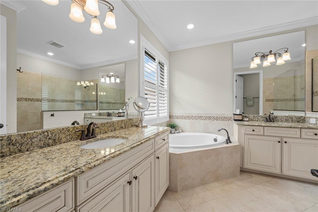 TWIN EAGLES - Residential