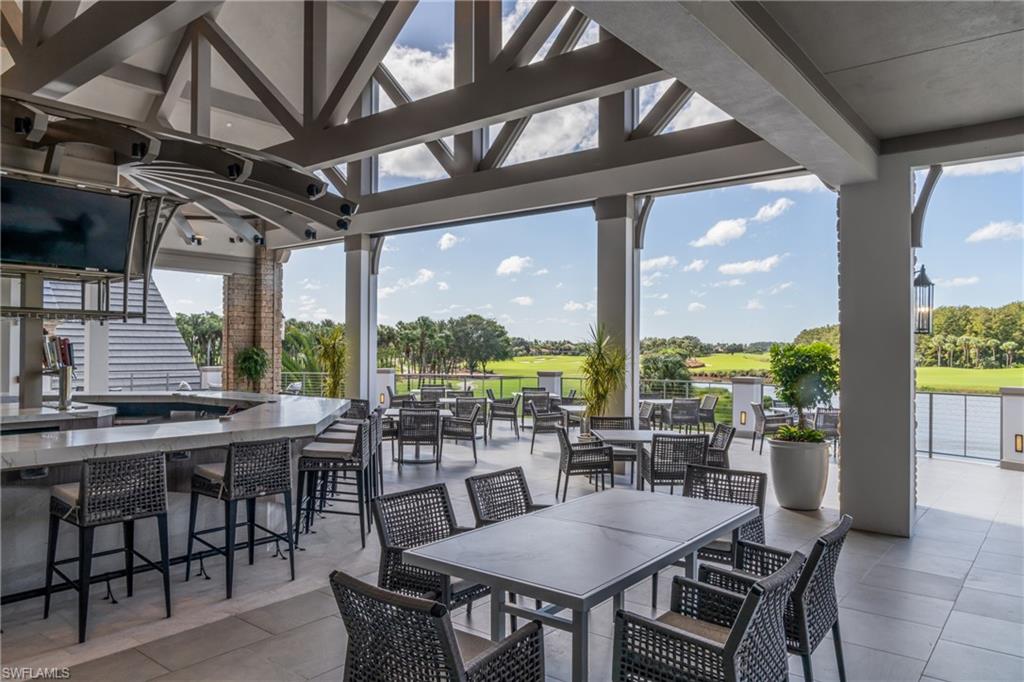 TWIN EAGLES - Residential
