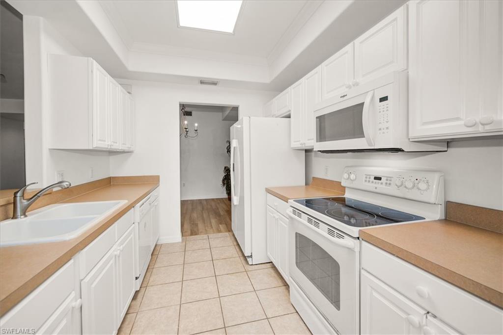 SABAL POINTE - Residential Lease