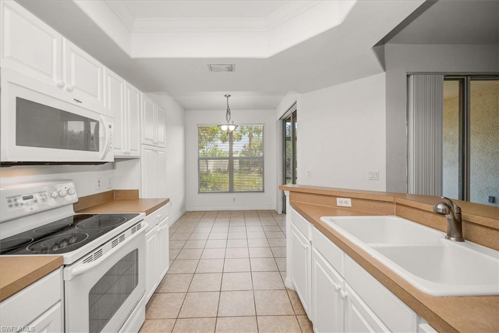 SABAL POINTE - Residential Lease