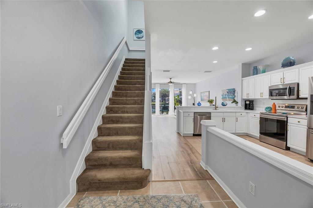 LAKEWOOD VILLAGE - Residential