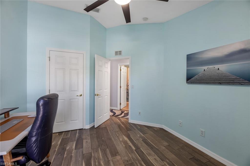 LAKEWOOD VILLAGE - Residential