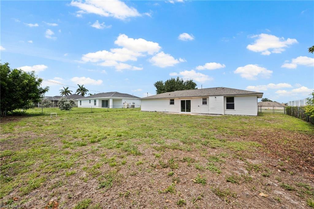 CAPE CORAL - Residential