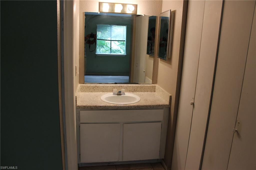 VILLAGE CREEK - Residential