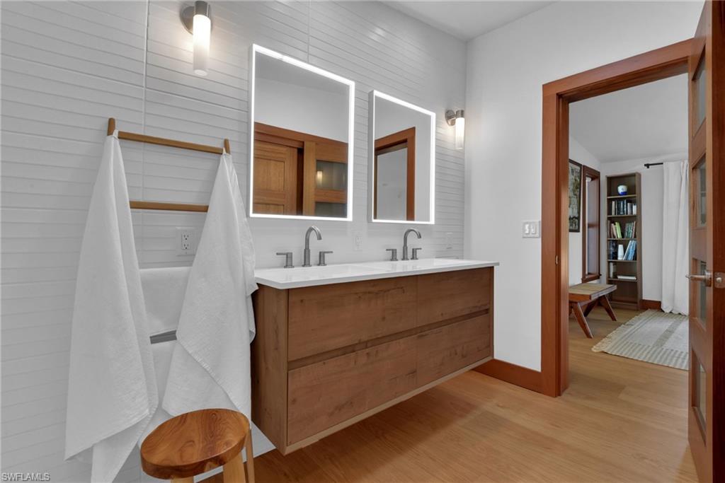 ACREAGE HEADER - Residential Lease