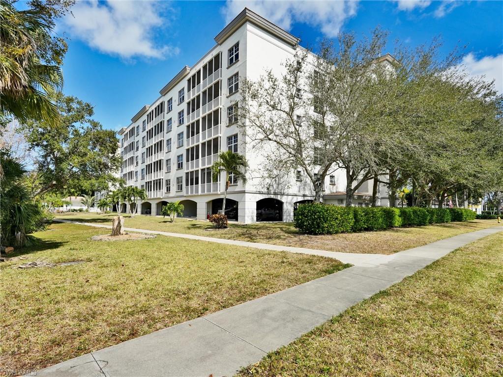THE CARLYSLE - Residential