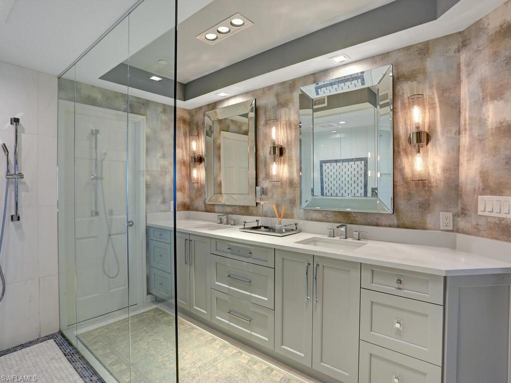 BAYPOINTE AT NAPLES CAY - Residential