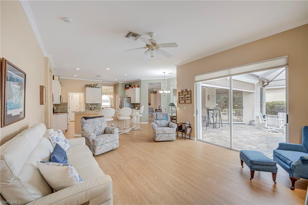 SILVERLAKES - Residential