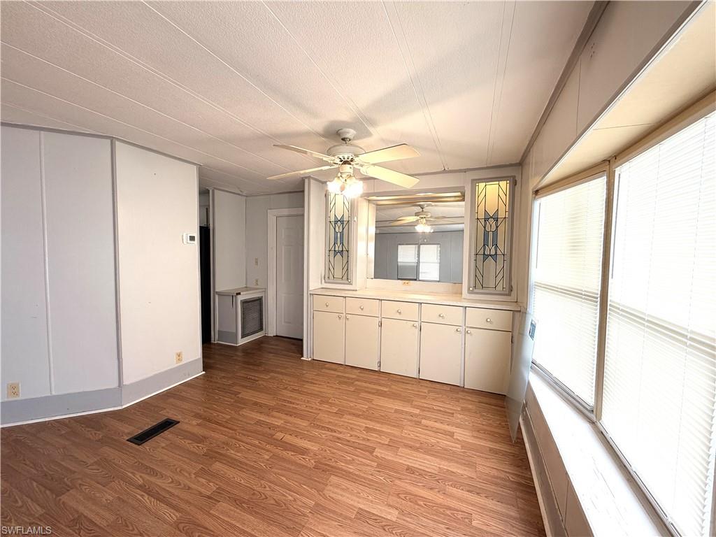 MOBILE MANOR - Residential Lease