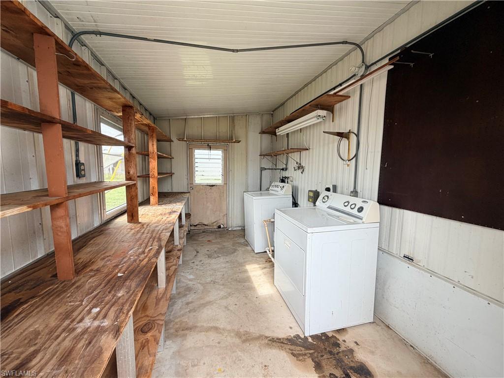 MOBILE MANOR - Residential Lease