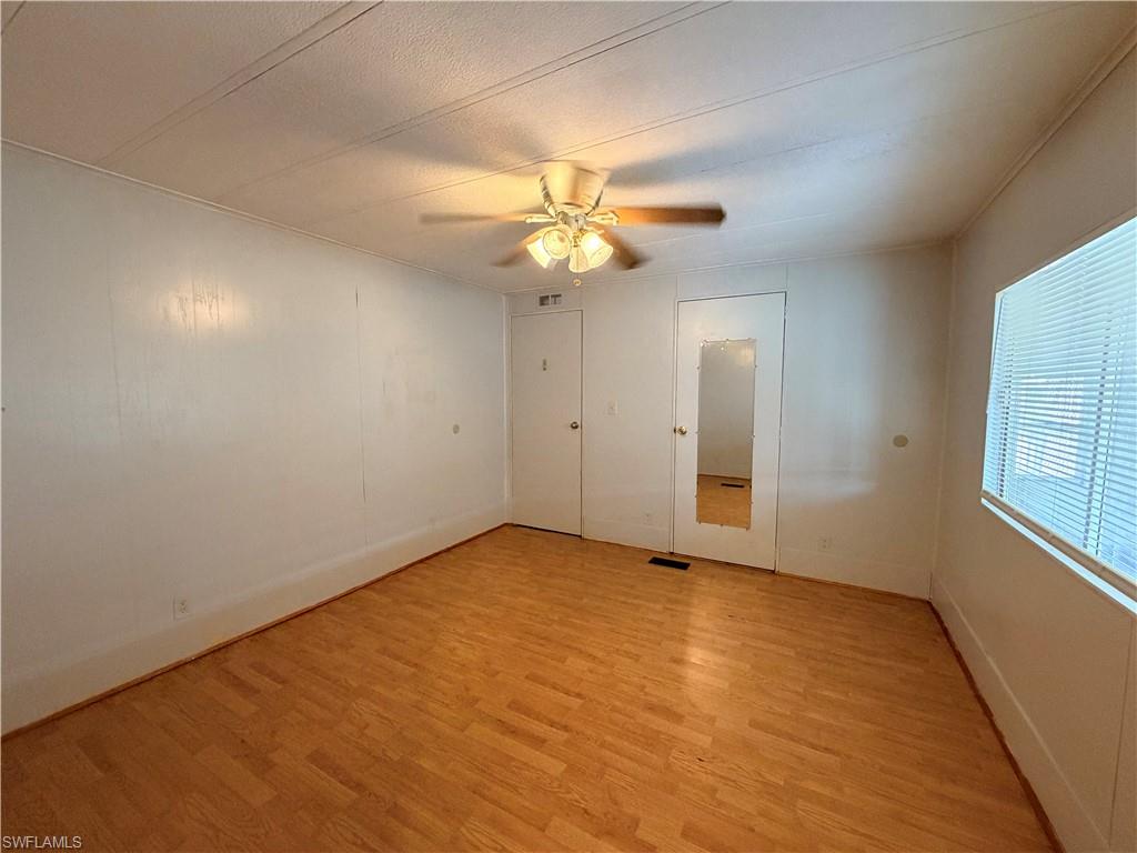 MOBILE MANOR - Residential Lease