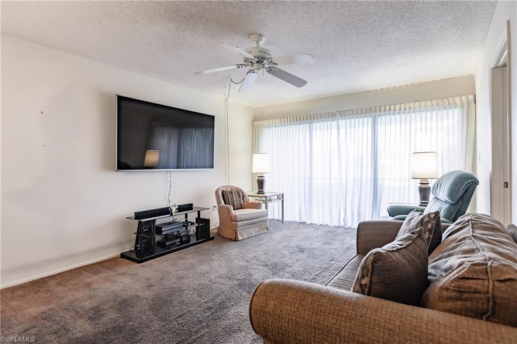 SEVEN LAKES - Residential
