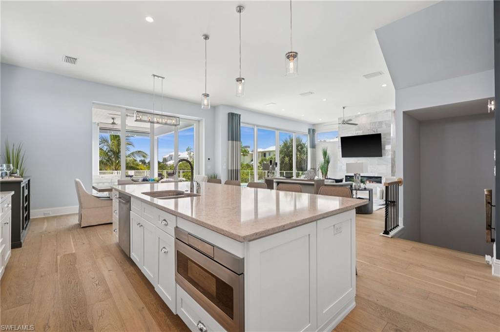BONITA BEACH - Residential