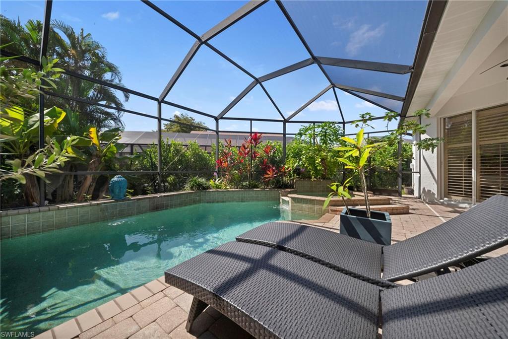 FOUNTAIN LAKES - Residential