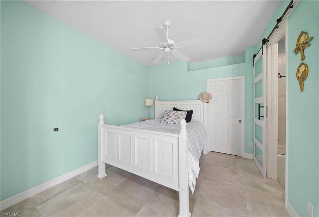 FOUNTAIN LAKES - Residential
