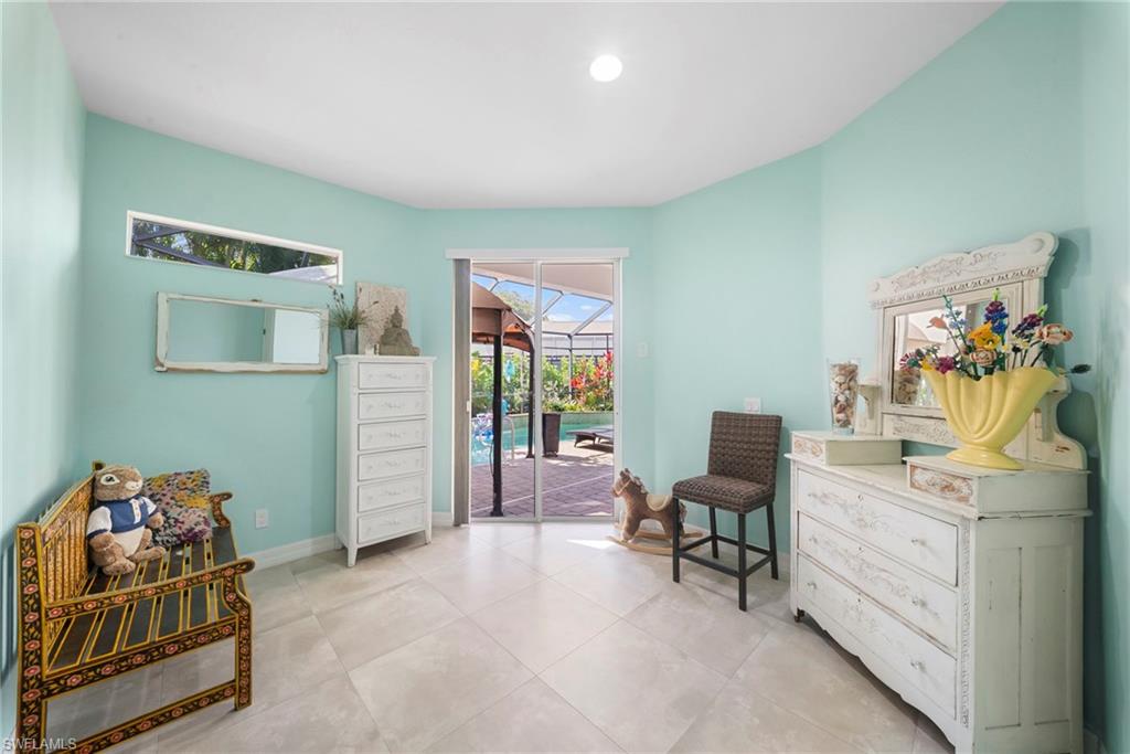 FOUNTAIN LAKES - Residential