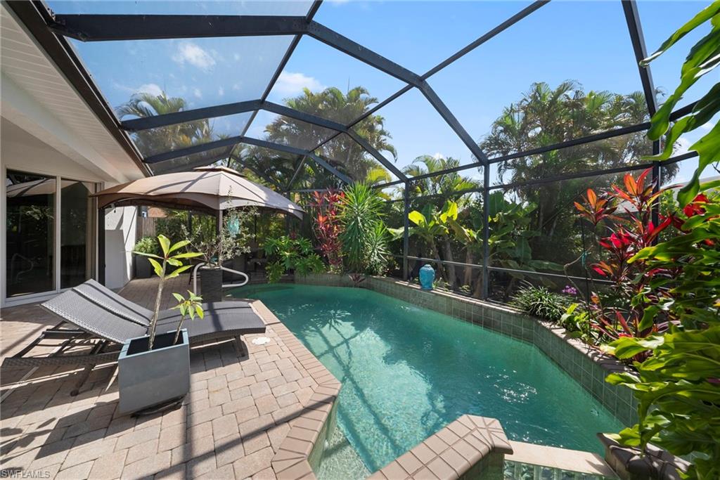 FOUNTAIN LAKES - Residential