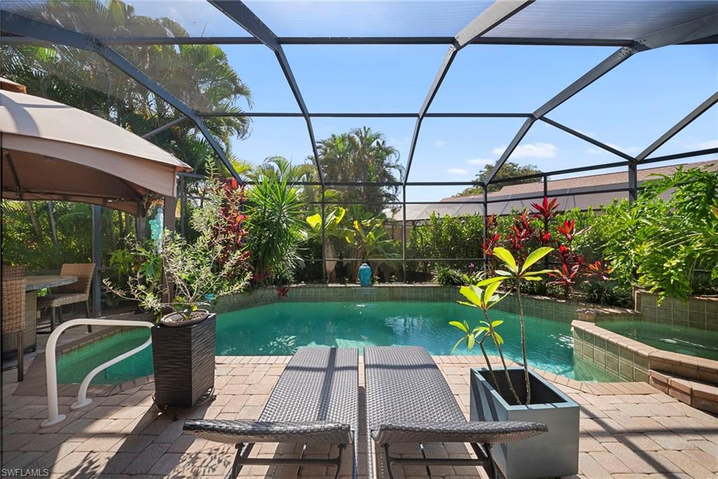 FOUNTAIN LAKES - Residential