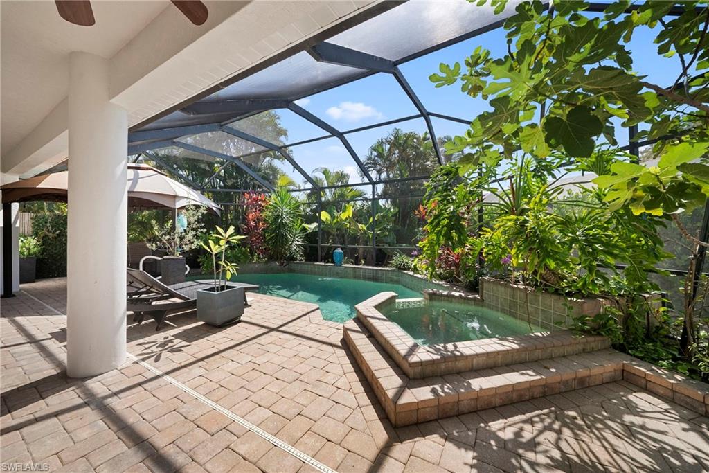 FOUNTAIN LAKES - Residential