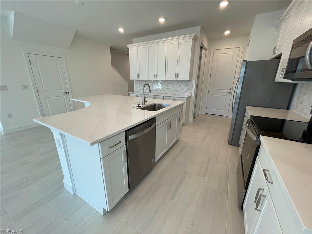 SONOMA OAKS - Residential Lease
