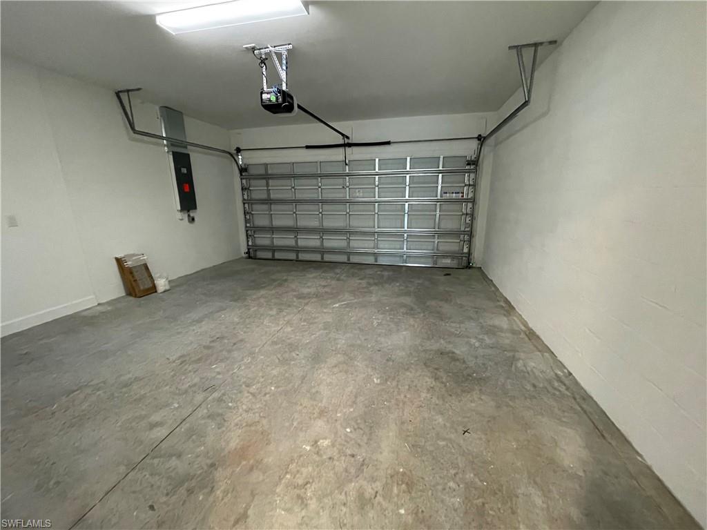SONOMA OAKS - Residential Lease
