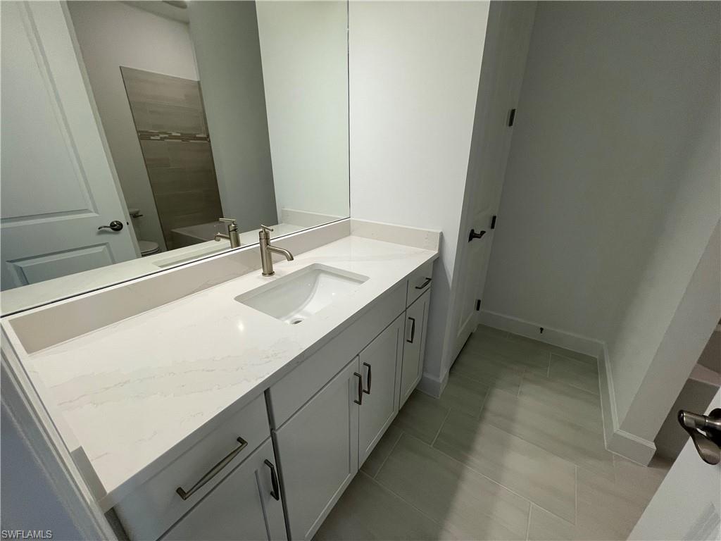 SONOMA OAKS - Residential Lease
