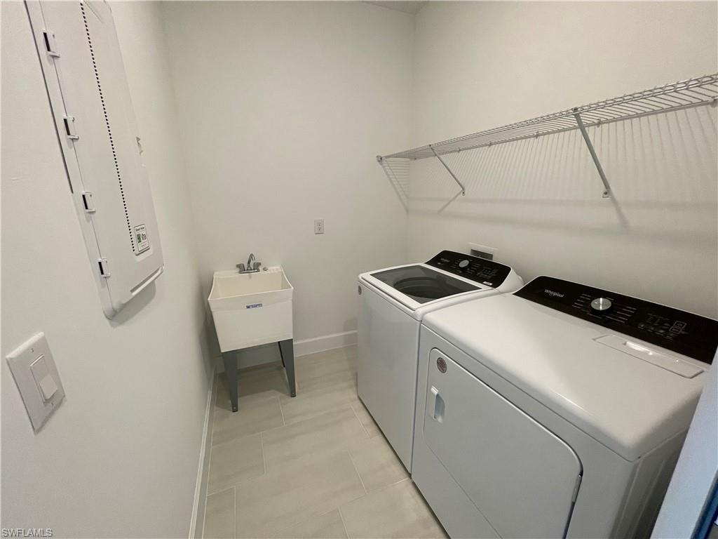 SONOMA OAKS - Residential Lease