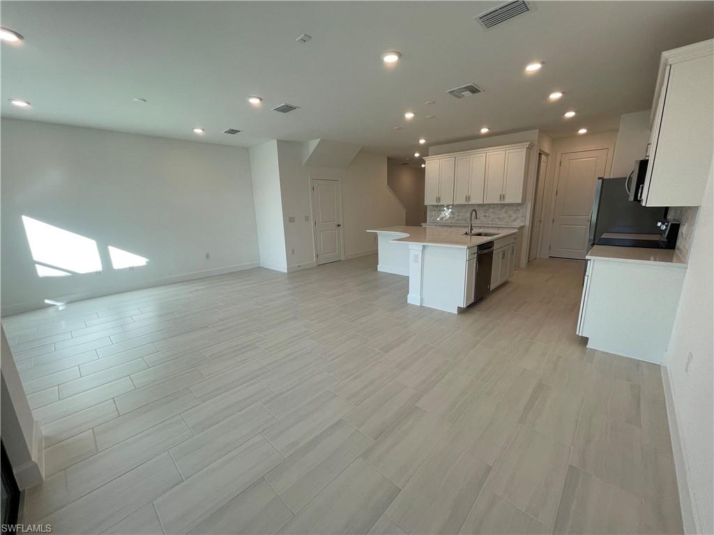 SONOMA OAKS - Residential Lease