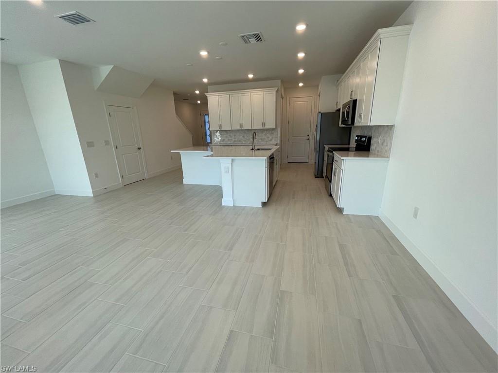 SONOMA OAKS - Residential Lease