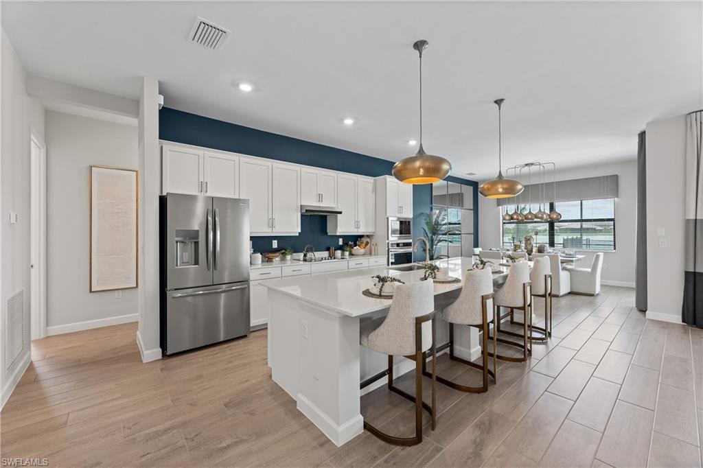TUCKERS COVE - Residential