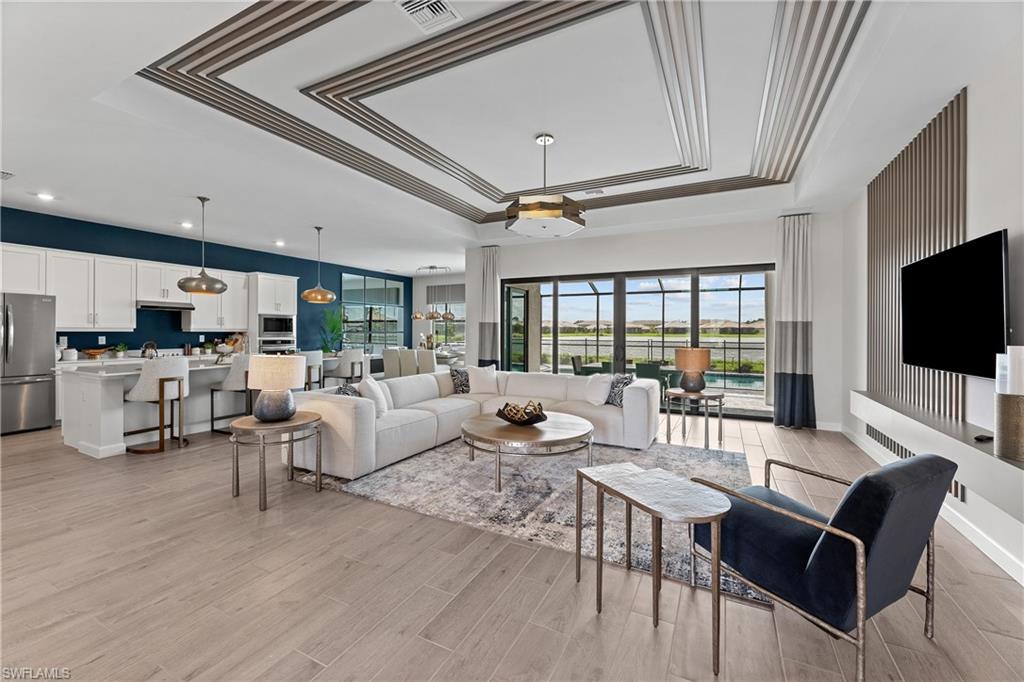 TUCKERS COVE - Residential