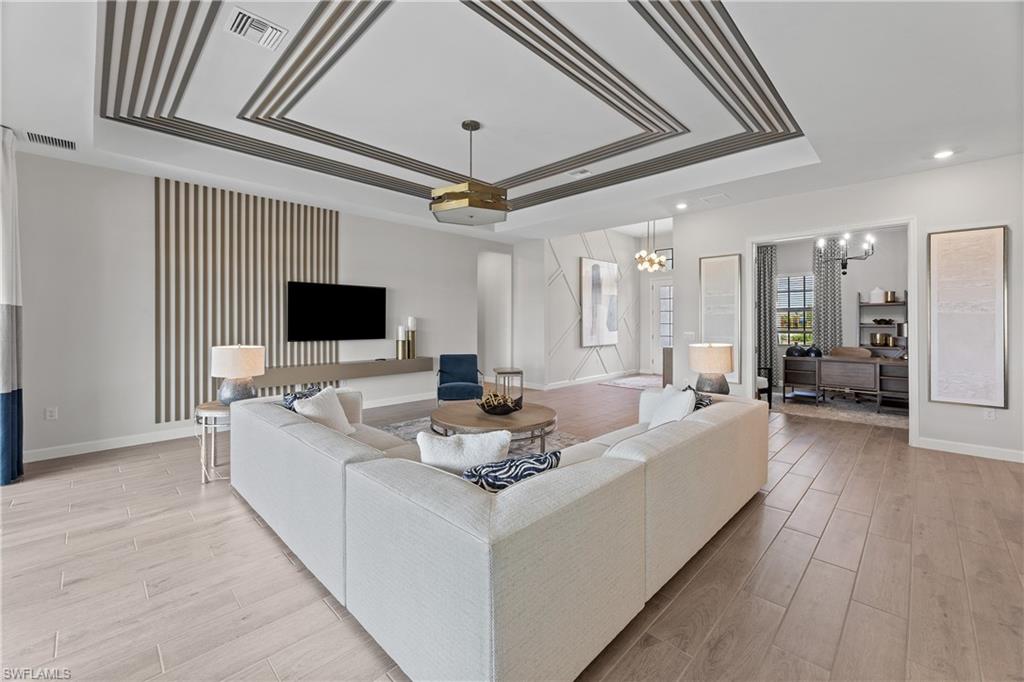 TUCKERS COVE - Residential
