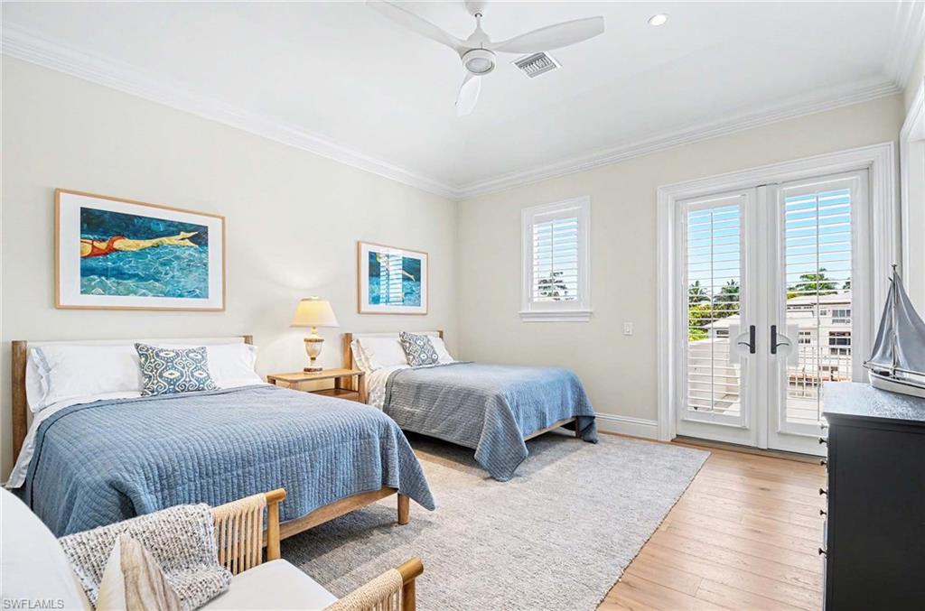 AQUALANE SHORES - Residential