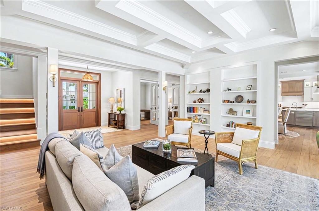AQUALANE SHORES - Residential