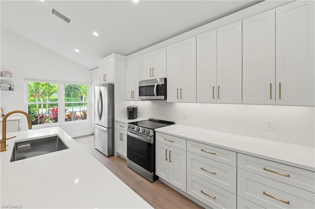 CORINTHIAN GARDENS AT WORLD - Residential