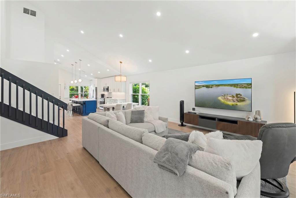 CORINTHIAN GARDENS AT WORLD - Residential