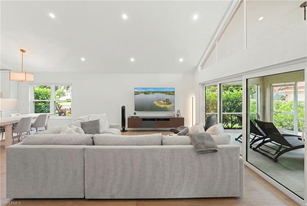 CORINTHIAN GARDENS AT WORLD - Residential