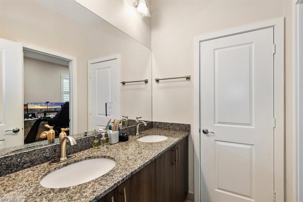 MAPLE RIDGE - Residential