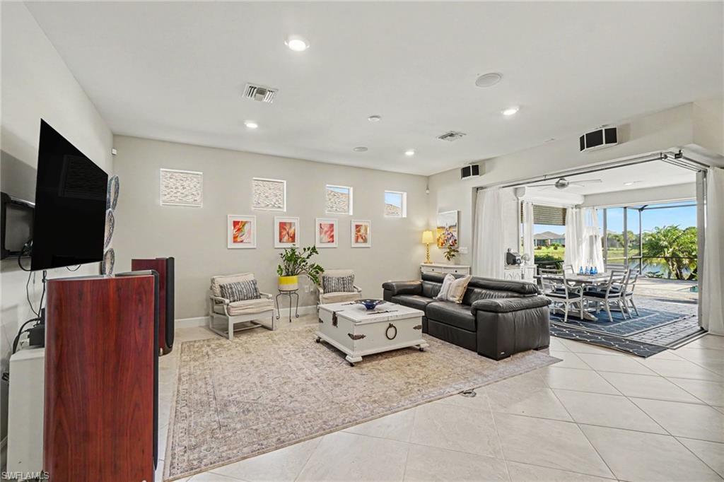 PARKSIDE - Residential