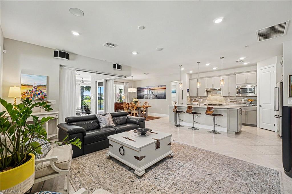 PARKSIDE - Residential