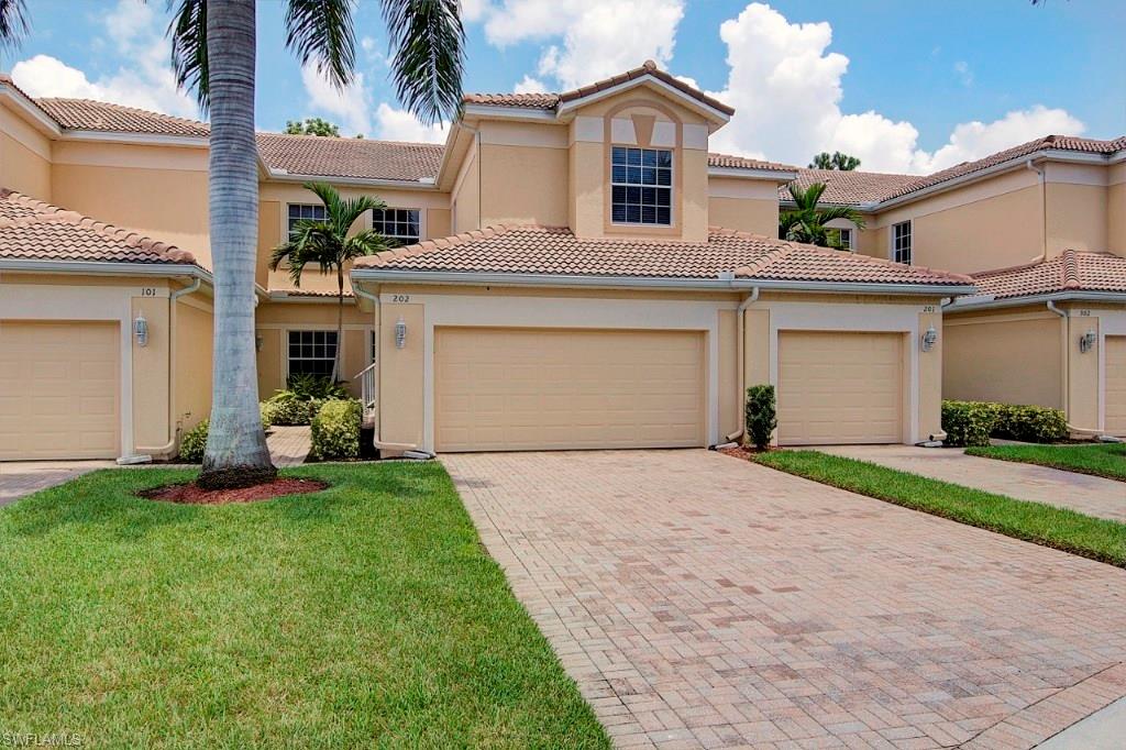 Spacious 4 bedroom, 2 bath Carriage Home in the beautiful gated community of Jonathans Bay.  This Carriage home has large bedrooms with spacious closets, a bright kitchen with breakfast room and a private screened balcony. The floor plan allows for ultimate privacy as each of the 4 bedrooms is in a separate corner. Jonathan's Bay is approximately 8 miles from the RSW airport, beaches and the Red Sox! only 3 miles to the Twins stadium, very close to Coconut Point, Miromar and Gulfcoast Towne Center for world class shopping.  This makes the perfect location to enjoy a wonderful carefree lifestyle in sunny Florida!