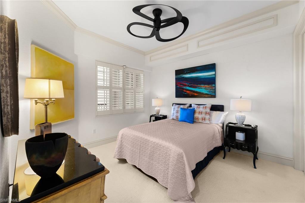 VISTA POINTE - Residential