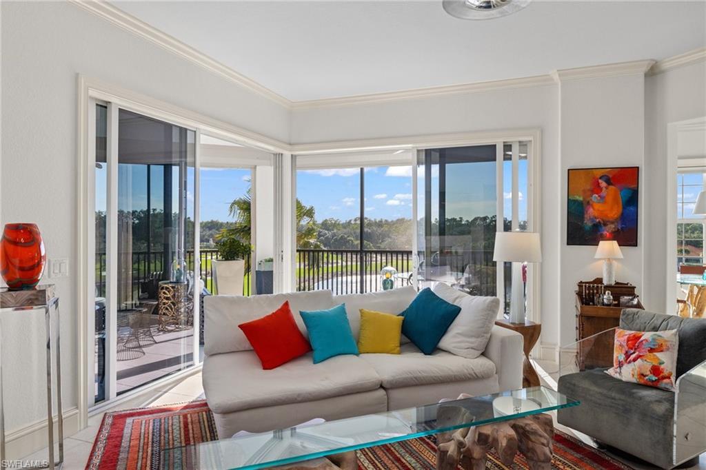 VISTA POINTE - Residential