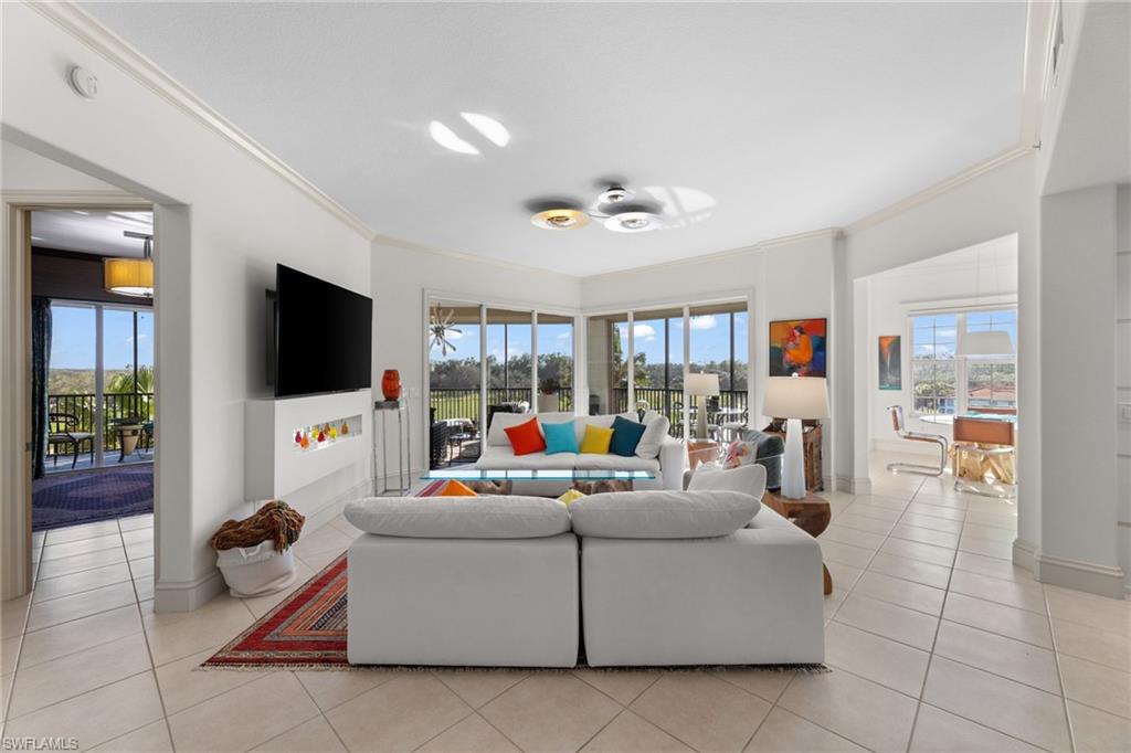 VISTA POINTE - Residential