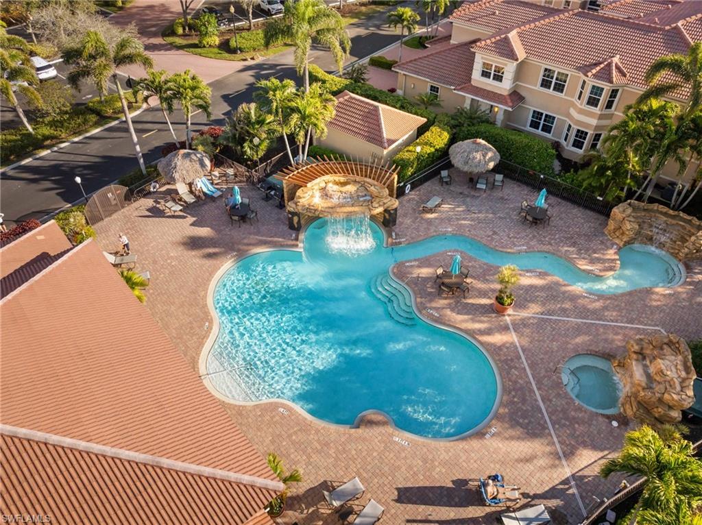 VISTA POINTE - Residential