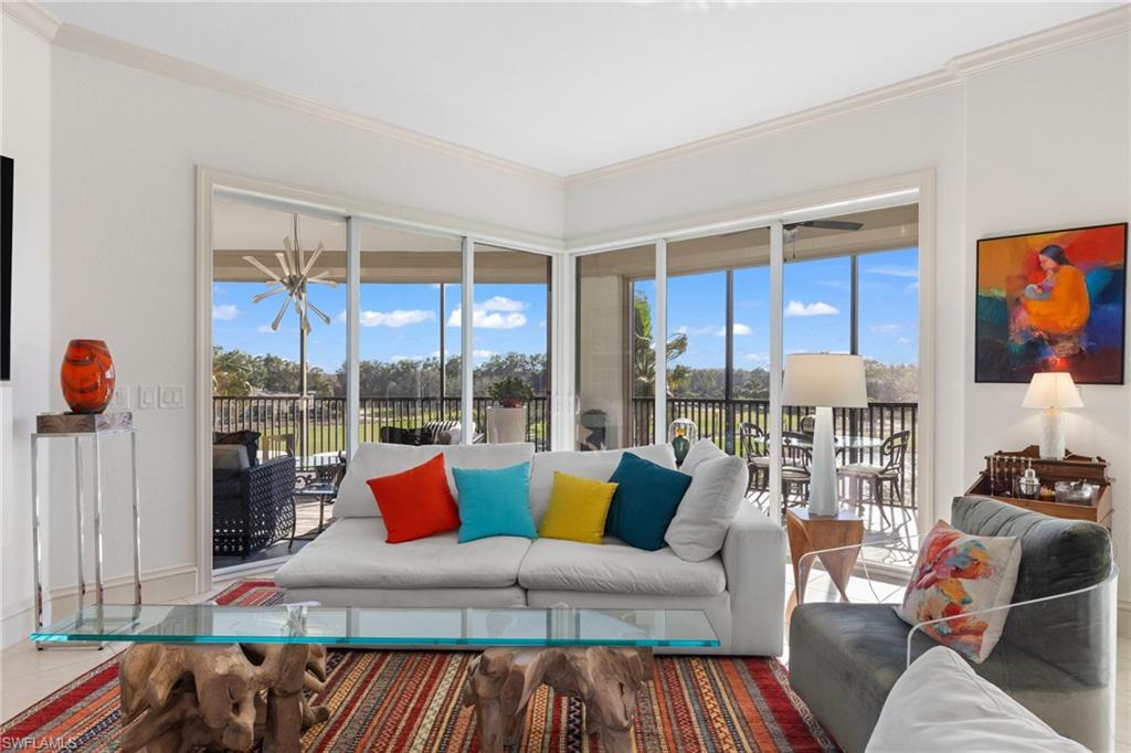 VISTA POINTE - Residential