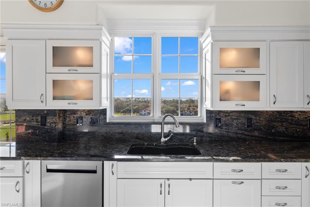 VISTA POINTE - Residential