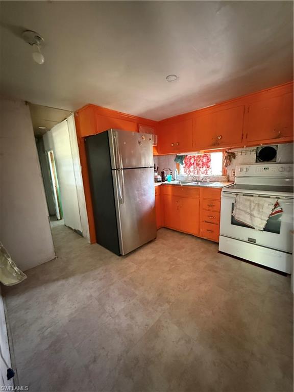 LEITNER CREEK MANOR - Residential