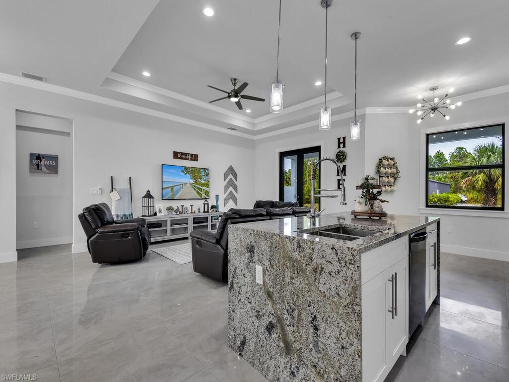 GOLDEN GATE ESTATES - Residential
